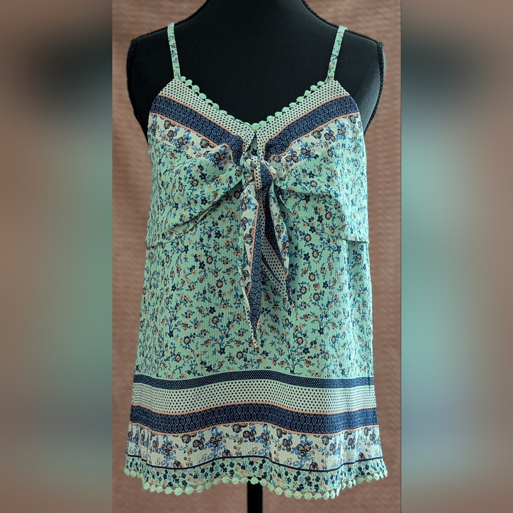 NWT No Boundaries Mint Floral Top